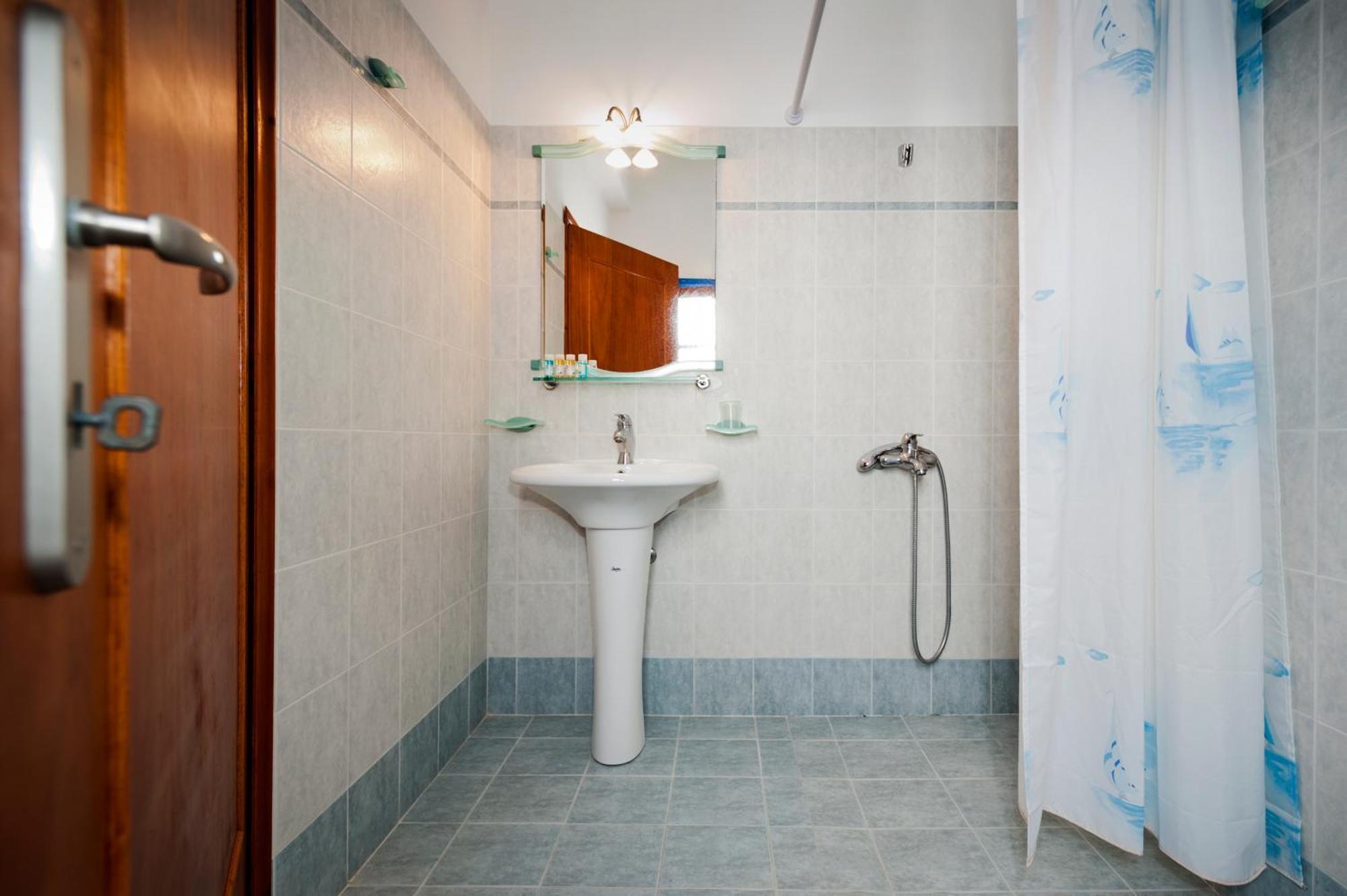 Hotel Eleni Adámas Eksteriør bilde